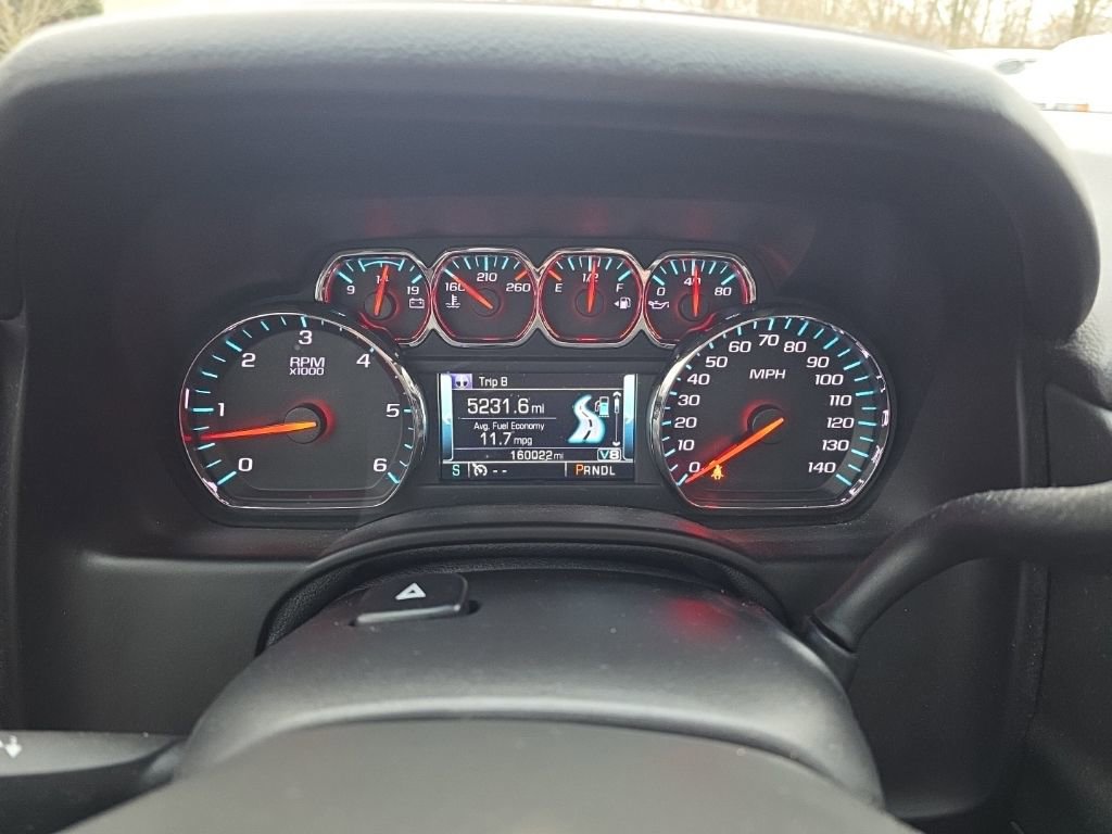 Used 2017 Chevrolet Suburban Premier image 23