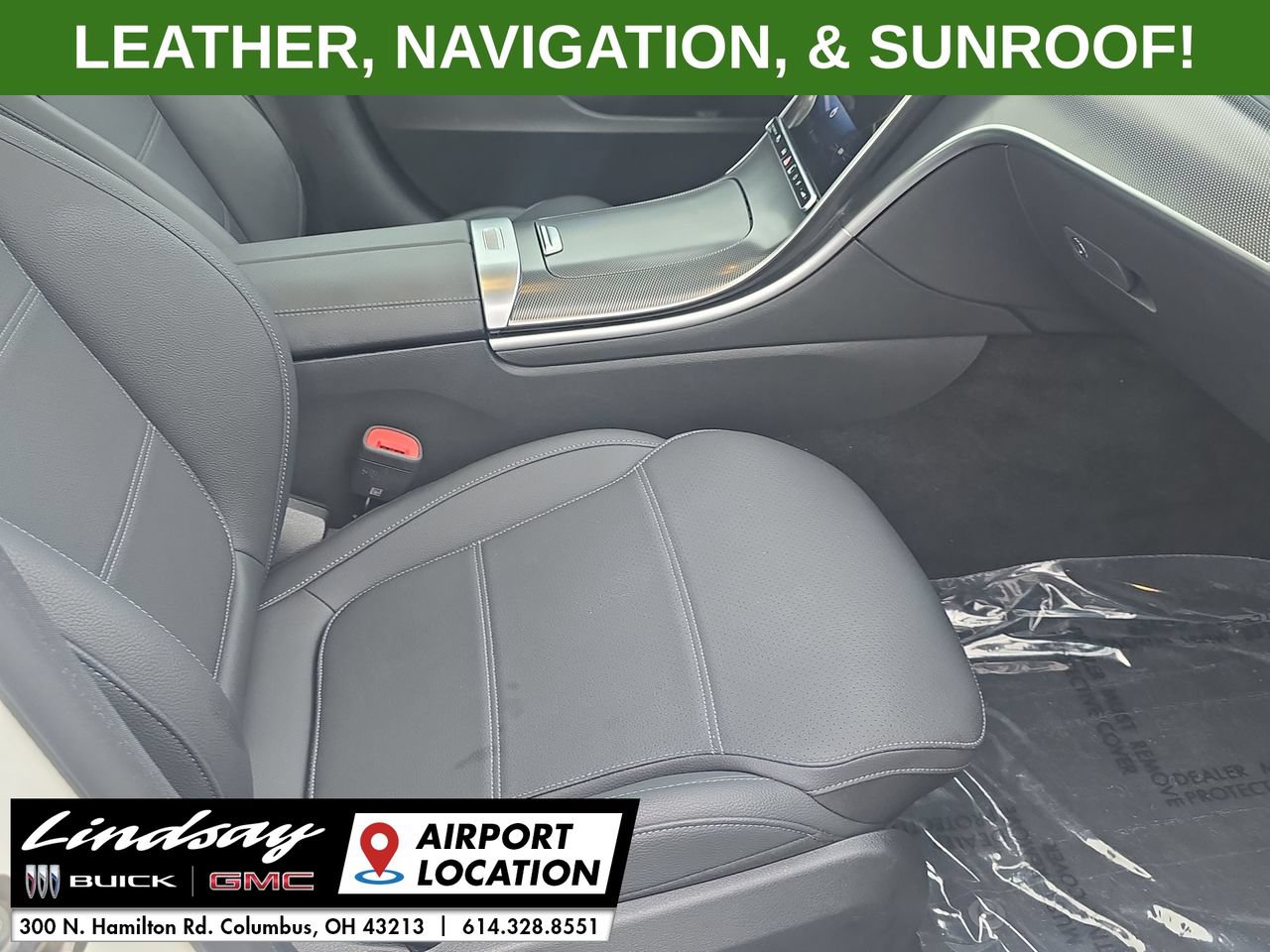 Used 2025 Mercedes-Benz C 300 4MATIC Sedan image 28