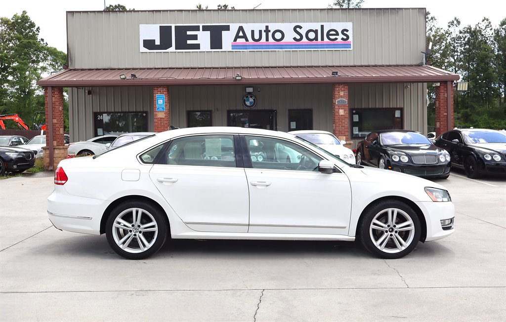 Used 2014 Volkswagen Passat TDI SE FWD image 8