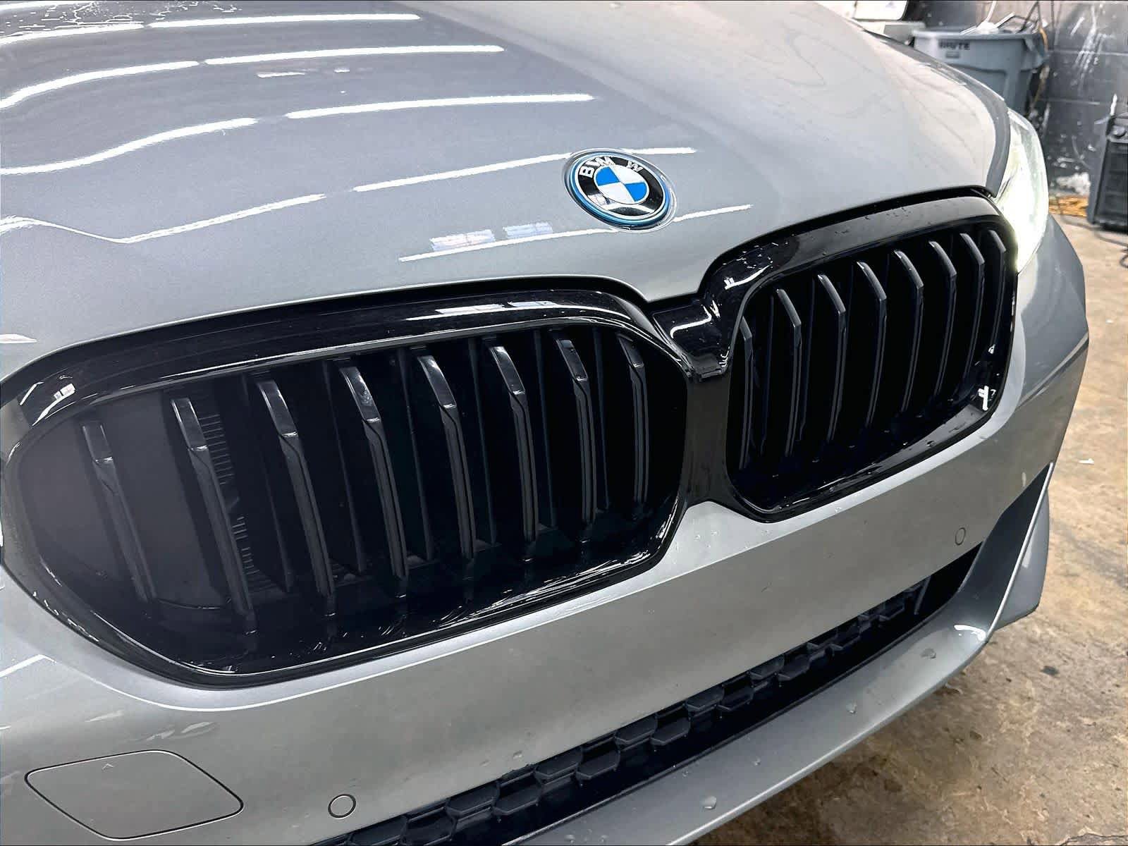 Used 2023 BMW 530e w/ M Sport Package RWD image 32