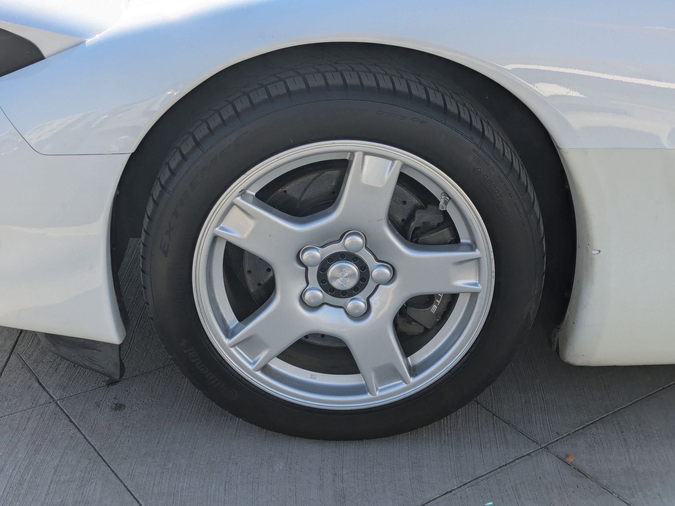 Used 1999 Chevrolet Corvette Coupe w/ Roof Pkg image 12