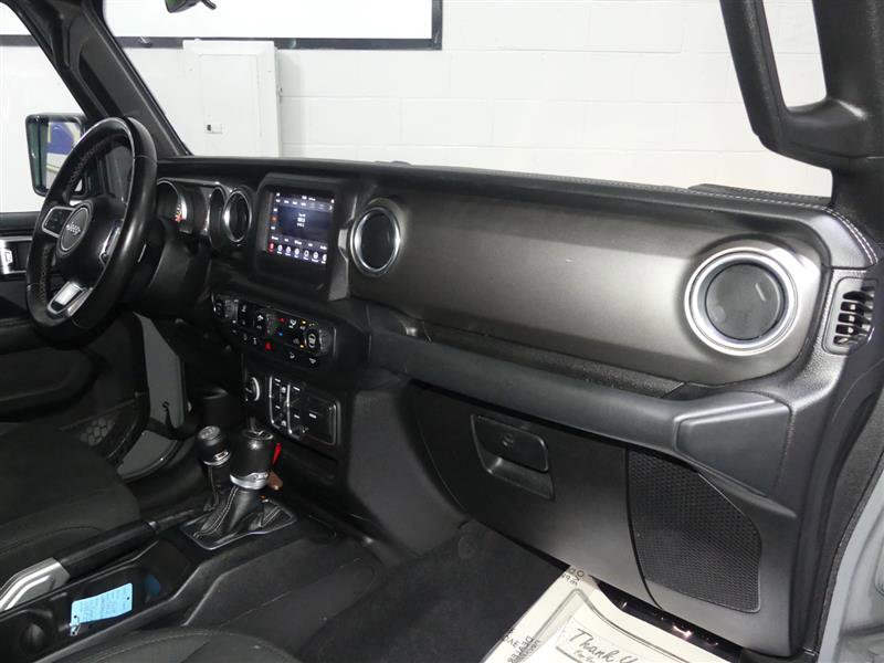 Used 2018 Jeep Wrangler Unlimited Sahara image 22