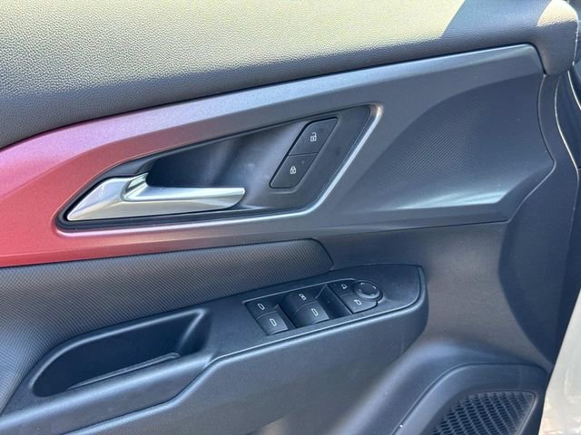 Used 2026 Chevrolet Equinox EV RS FWD image 26