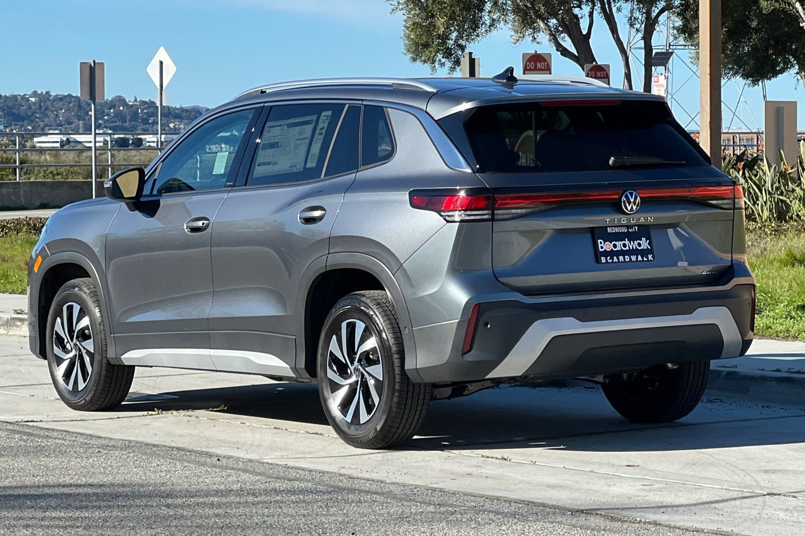 New 2026 Volkswagen Tiguan S AWD/4WD image 6