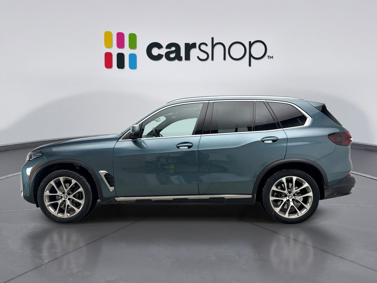 Used 2024 BMW X5 xDrive40i w/ Premium Package image 2