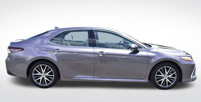 Certified 2024 Toyota Camry XLE w/ Cold Weather Package FWD image 5