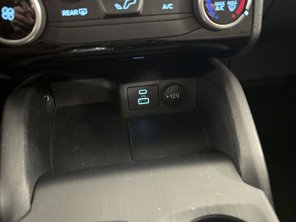 Used 2022 Ford Escape SE image 50