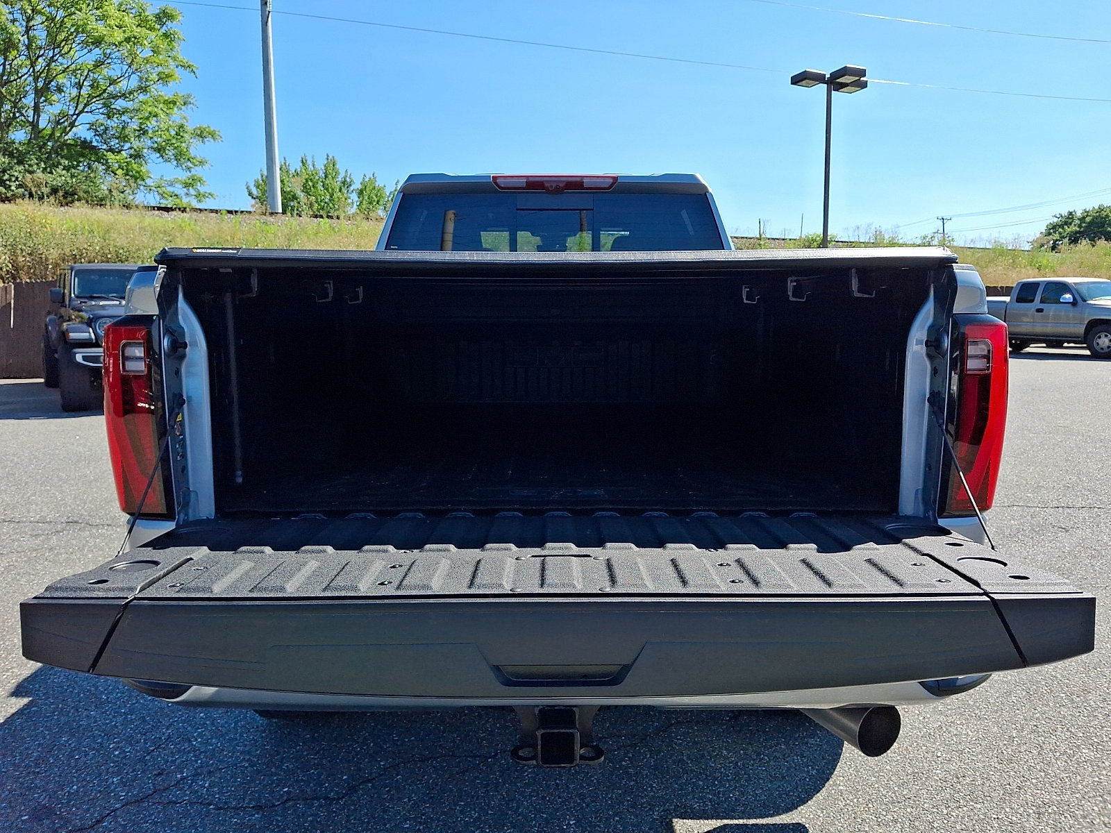 Certified 2025 GMC Sierra 2500 Denali Ultimate AWD/4WD image 29