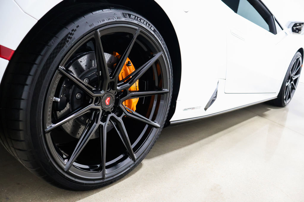 Used 2024 Lamborghini Huracan EVO image 42