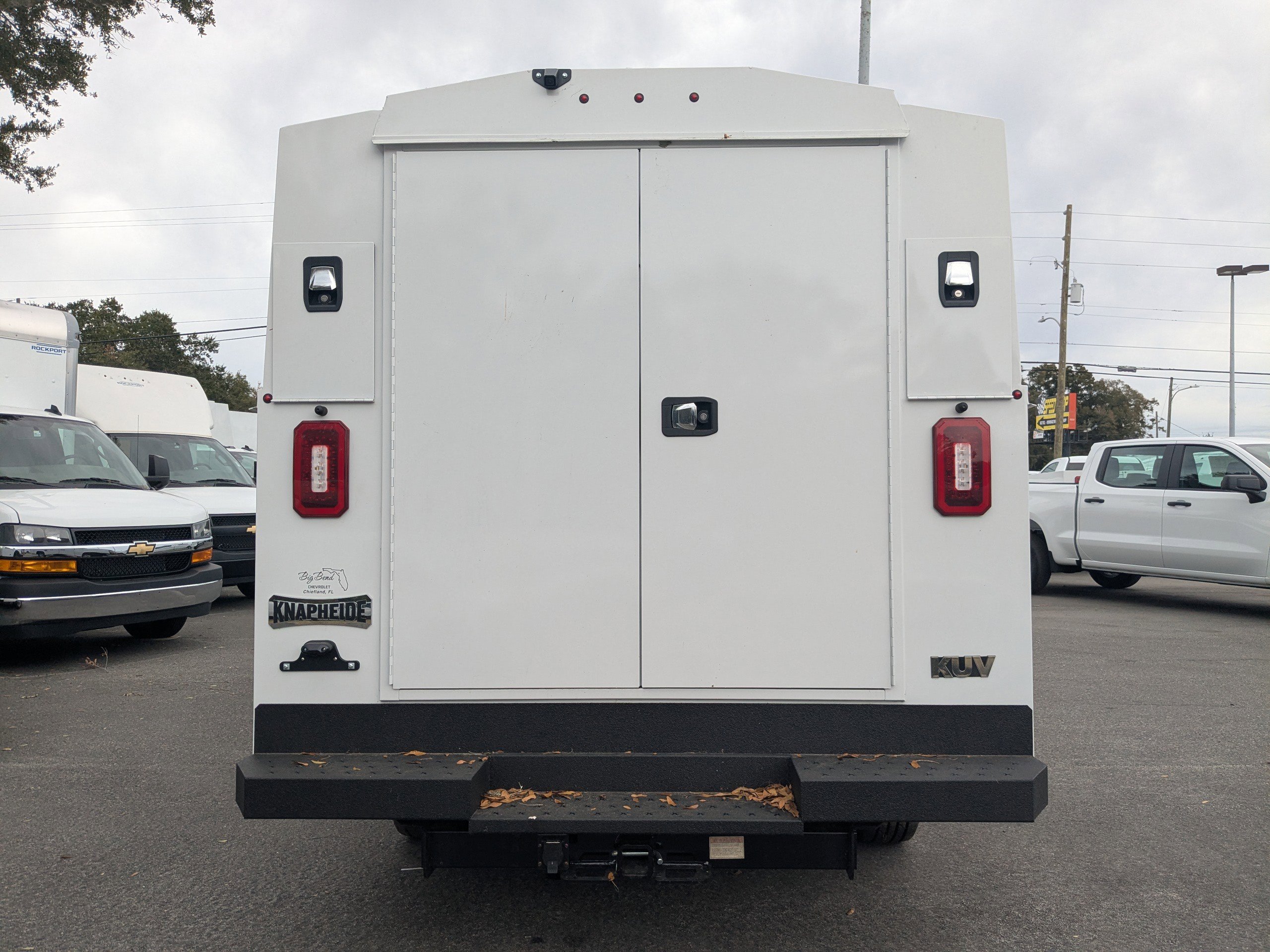 New 2025 Chevrolet Express 3500 w/ Power Convenience Package RWD image 5