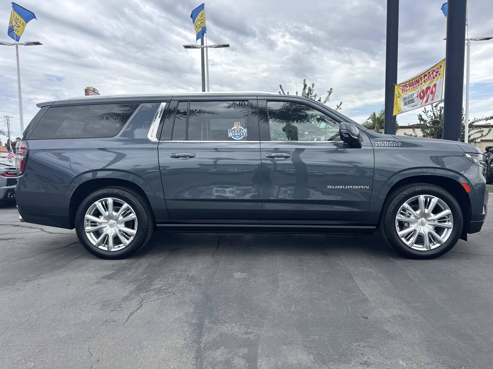 Used 2021 Chevrolet Suburban High Country RWD image 4