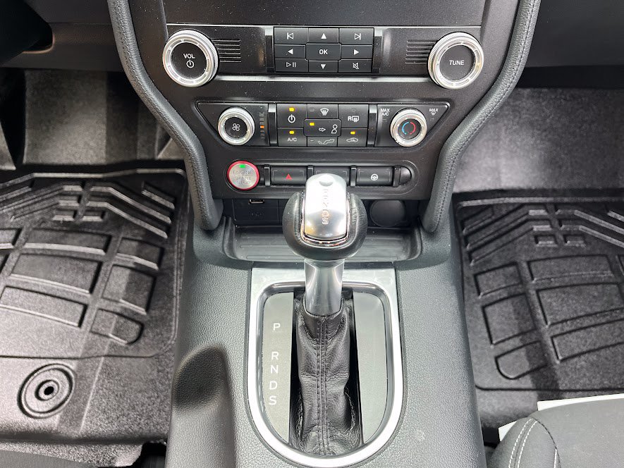 Used 2019 Ford Mustang Coupe w/ Black Accent Package RWD image 20