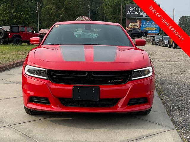 Used 2022 Dodge Charger SXT image 2