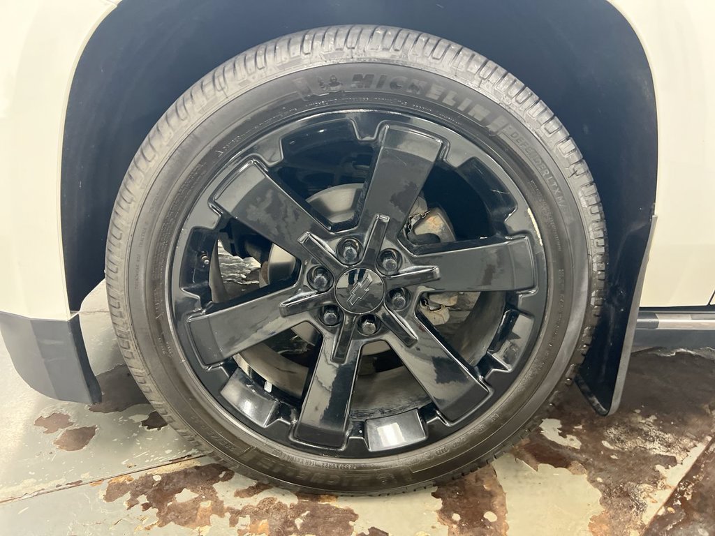 Used 2019 Chevrolet Tahoe Premier AWD/4WD image 29