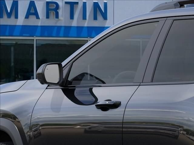 New 2027 Chevrolet Equinox RS w/ Safety and Technology Package AWD/4WD image 12
