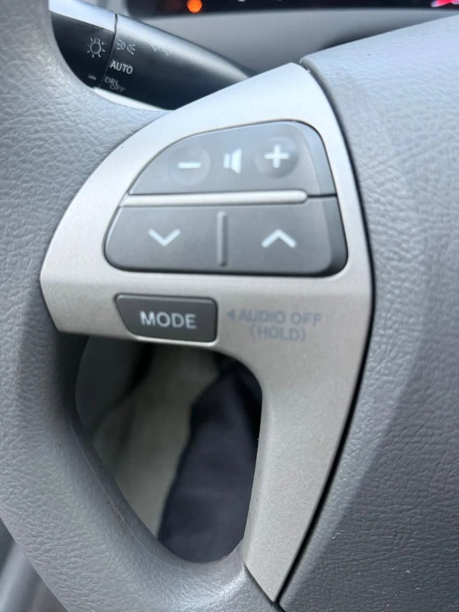 Used 2011 Toyota Camry LE w/ LE Extra-Value Pkg FWD image 13