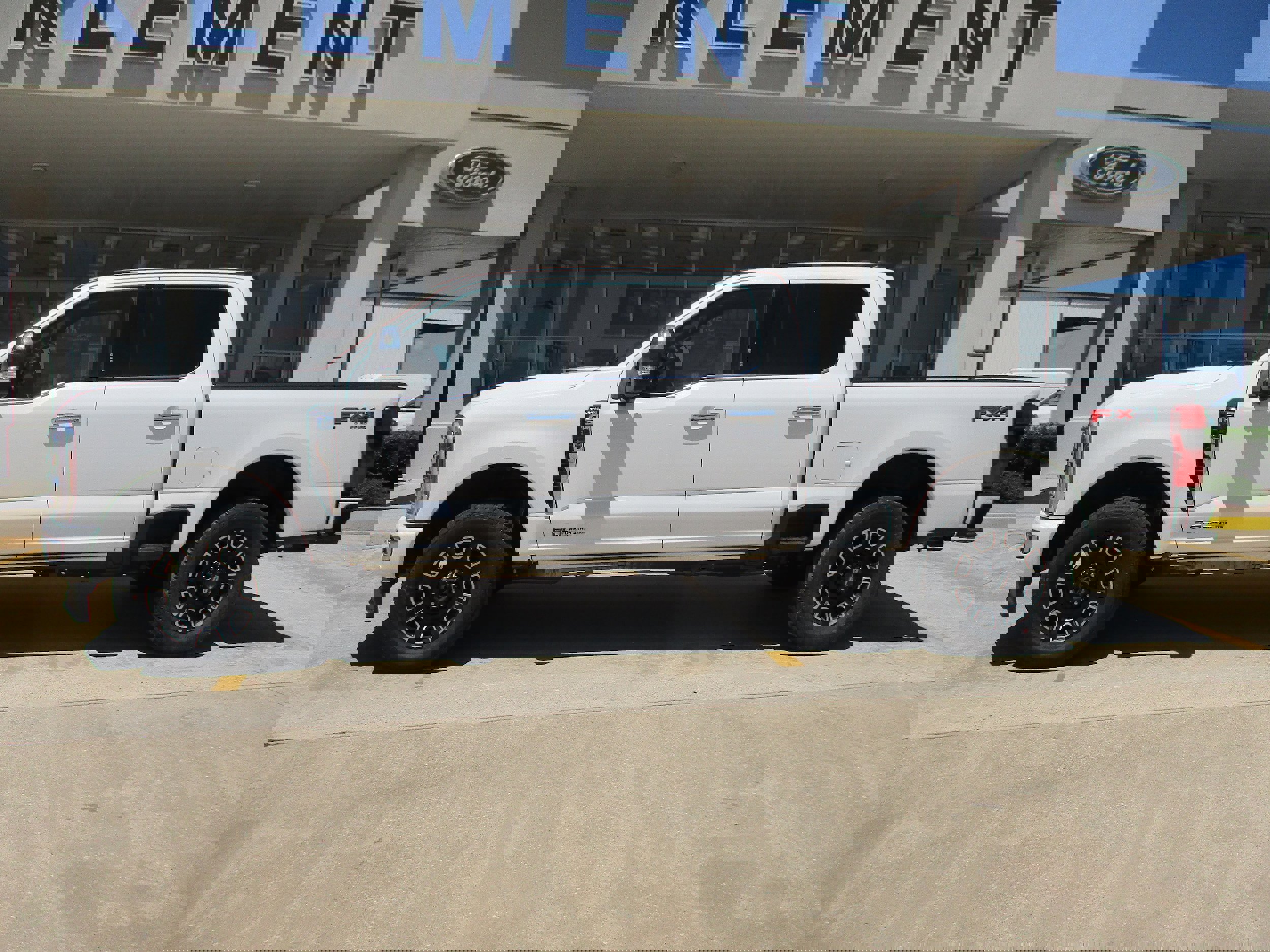 New 2024 Ford F250 Platinum w/ FX4 Off-Road Package image 3