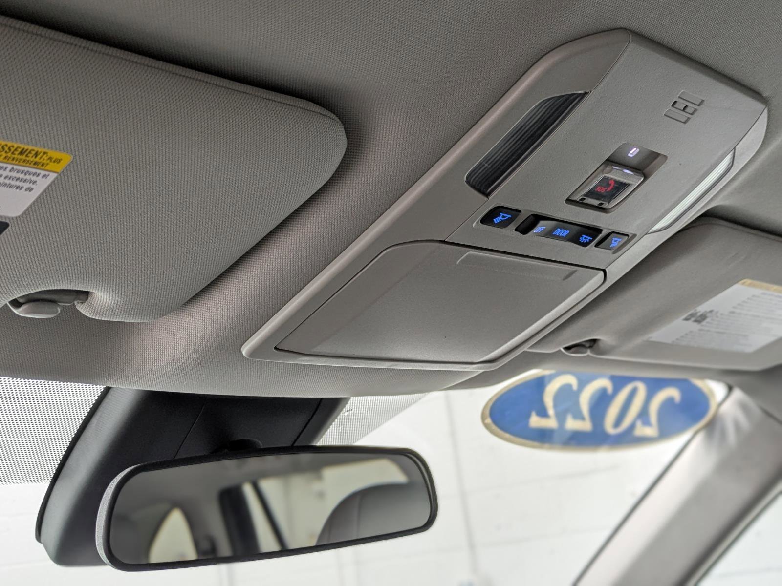 Used 2022 Toyota Highlander LE image 19