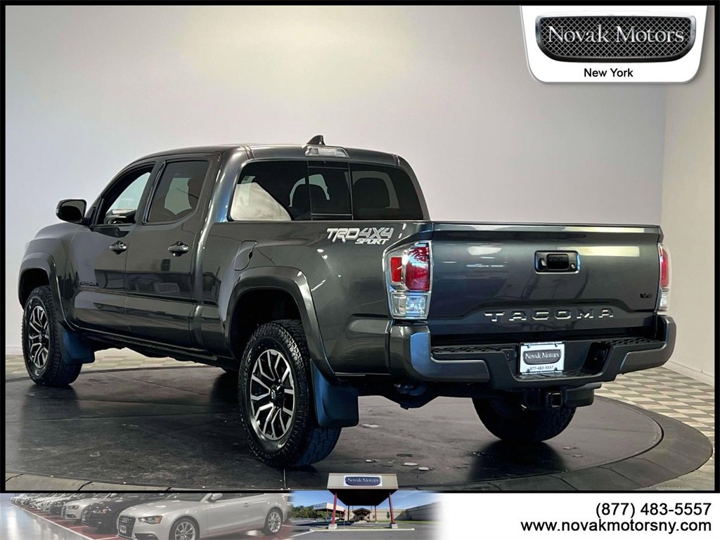 Used 2022 Toyota Tacoma TRD Sport image 6