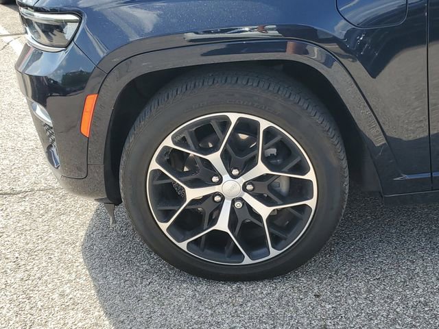 Used 2024 Jeep Grand Cherokee Summit image 8
