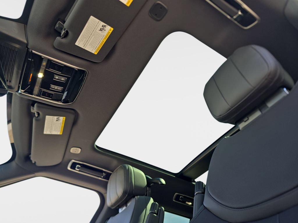 New 2026 Land Rover Range Rover SE AWD/4WD image 31