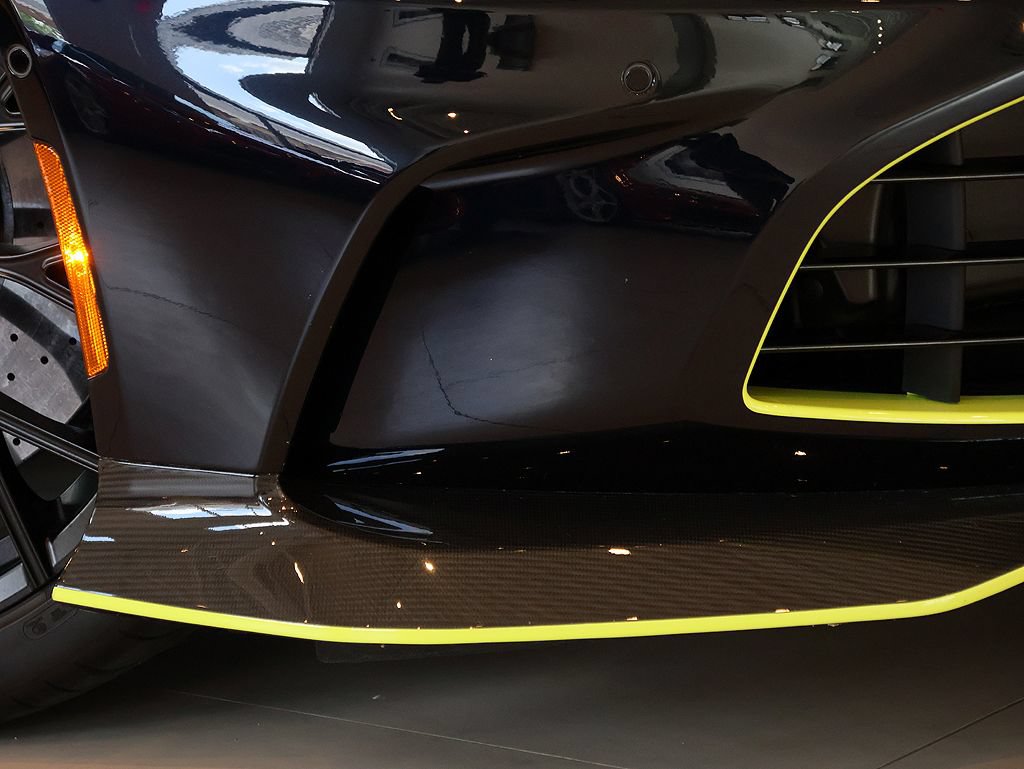 Used 2023 Aston Martin V12 Vantage RWD image 10