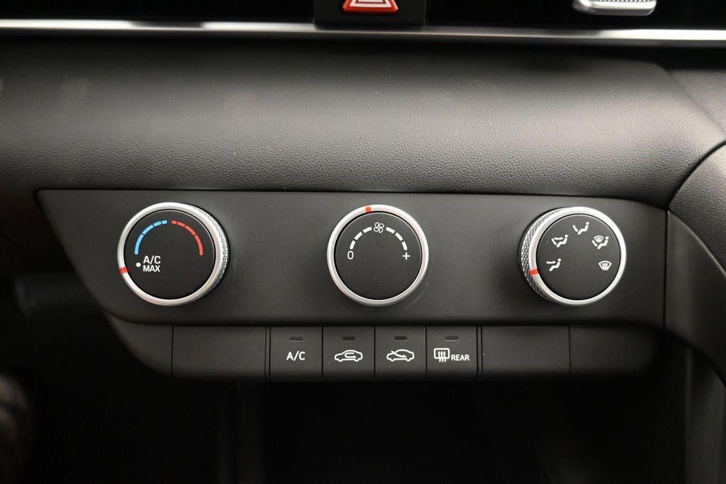 New 2026 Hyundai Elantra SE FWD image 16