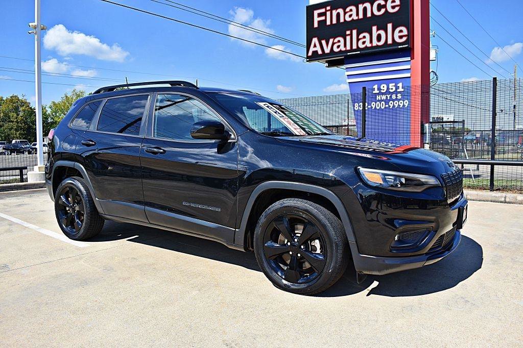 Used 2019 Jeep Cherokee Latitude Plus FWD image 3