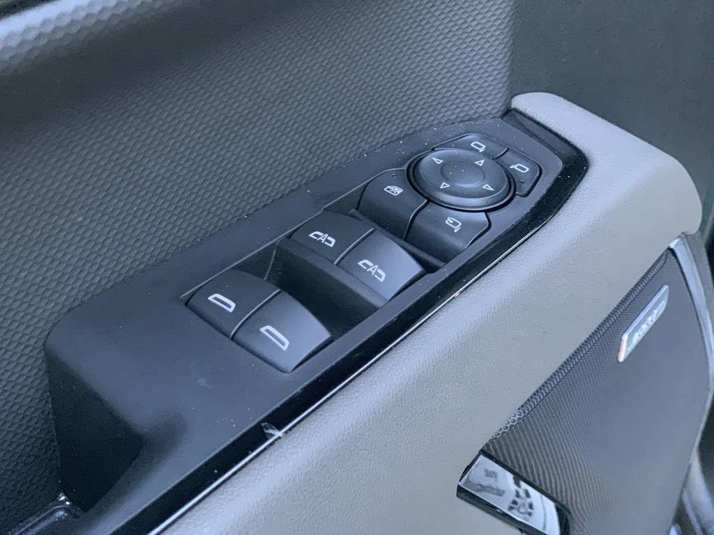 Used 2025 Chevrolet Silverado 1500 ZR2 image 22