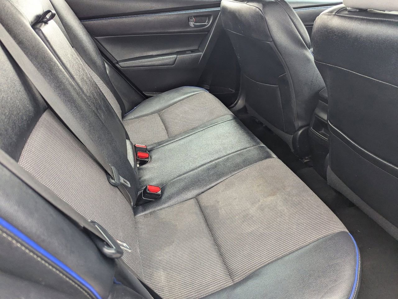 Used 2019 Toyota Corolla SE image 11