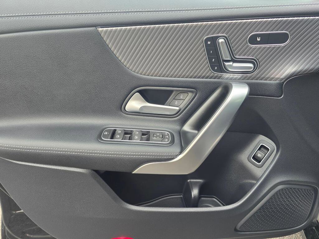 Used 2026 Mercedes-Benz CLA 250 4MATIC image 31