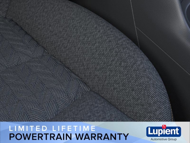New 2023 Chevrolet Equinox LT FWD image 24