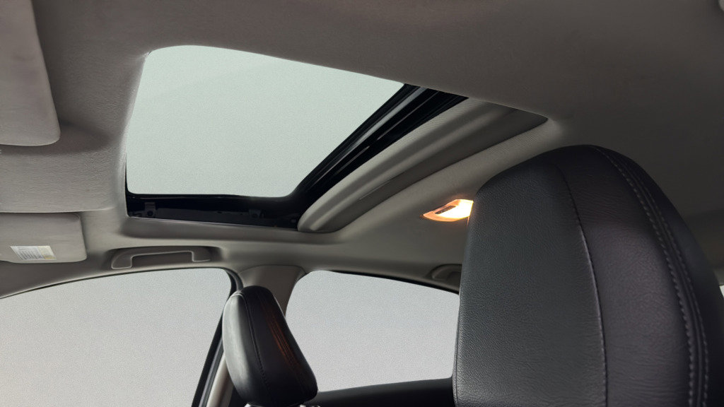 Used 2021 Honda HR-V EX image 16