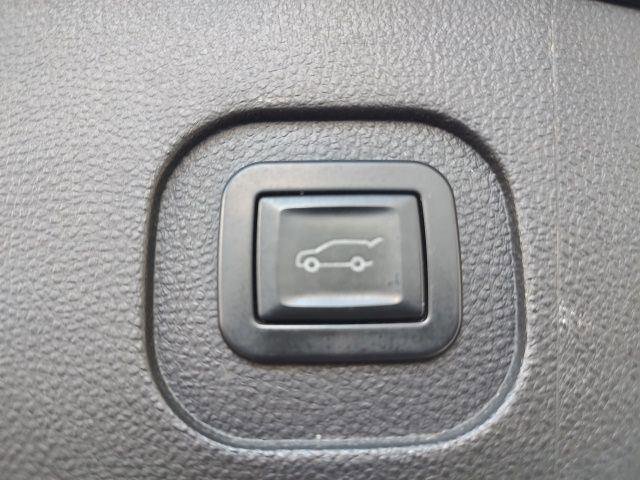 Used 2016 GMC Terrain SLT w/ Open Road Package image 21