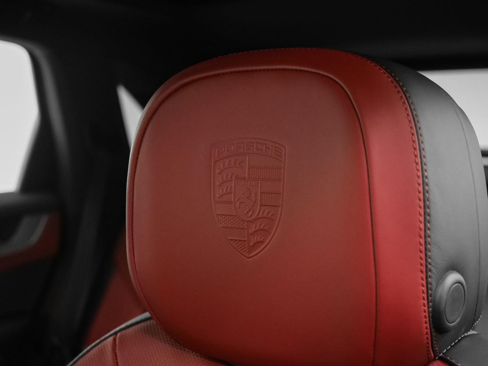 Certified 2025 Porsche Cayenne E-Hybrid image 55