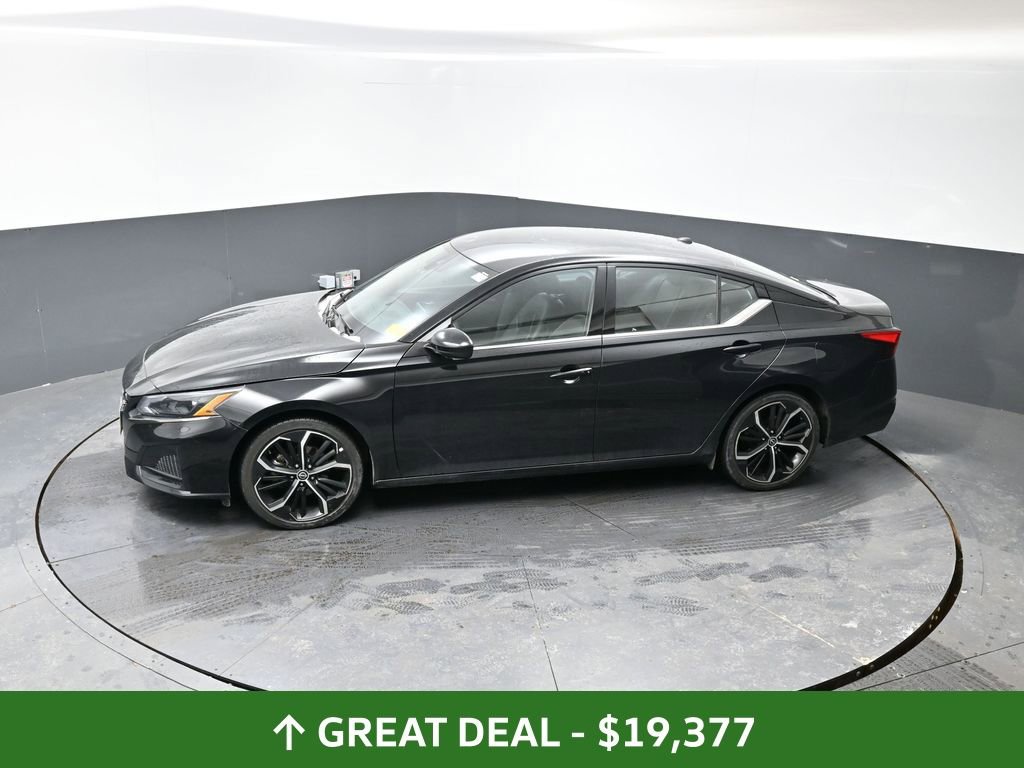 Used 2024 Nissan Altima 2.5 SR image 22