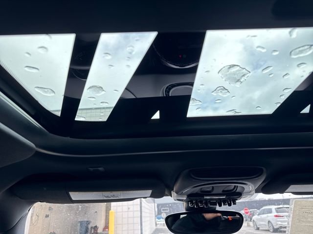 Used 2023 MINI Cooper SE image 27