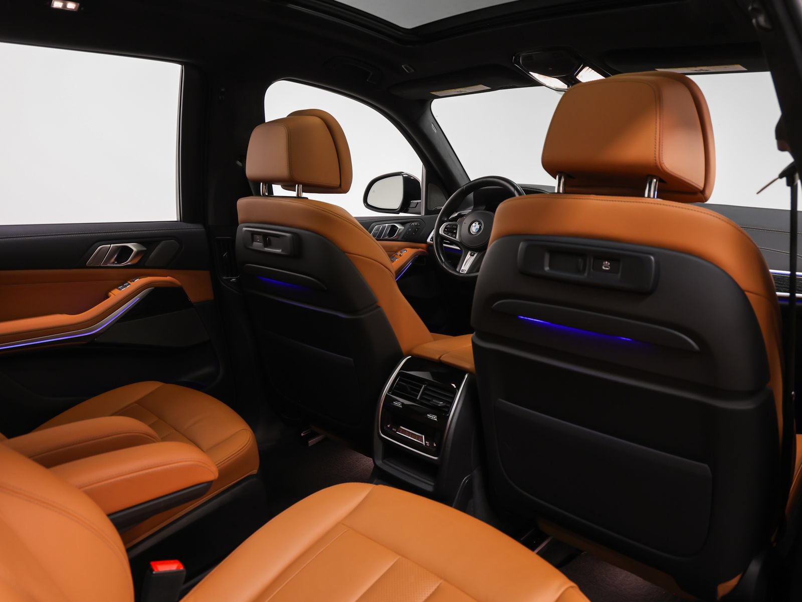 Used 2022 BMW X7 M50i AWD/4WD image 35