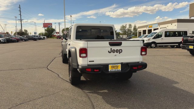 Used 2023 Jeep Gladiator Rubicon w/ Cold Weather Group AWD/4WD image 7