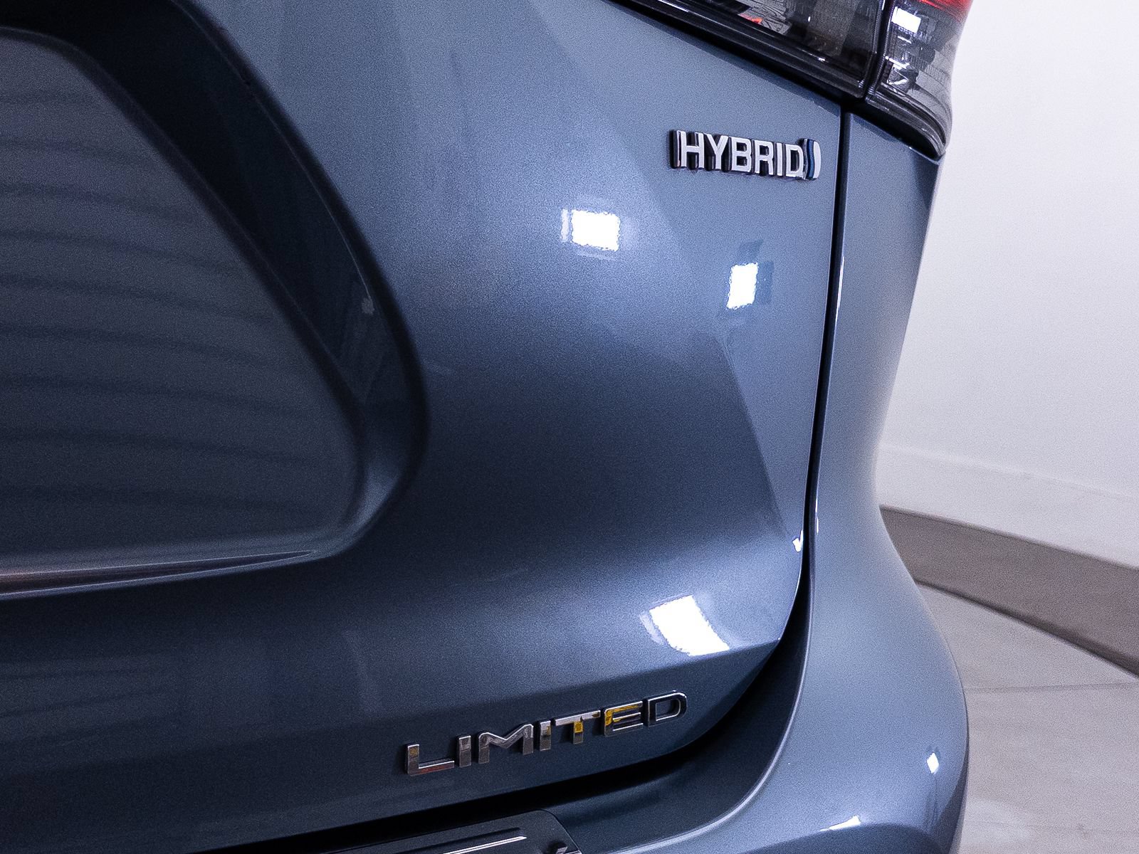 Used 2023 Toyota Highlander Limited AWD/4WD image 5