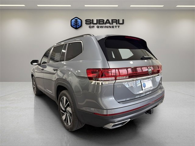 Used 2024 Volkswagen Atlas SE w/ Panoramic Sunroof Package image 3