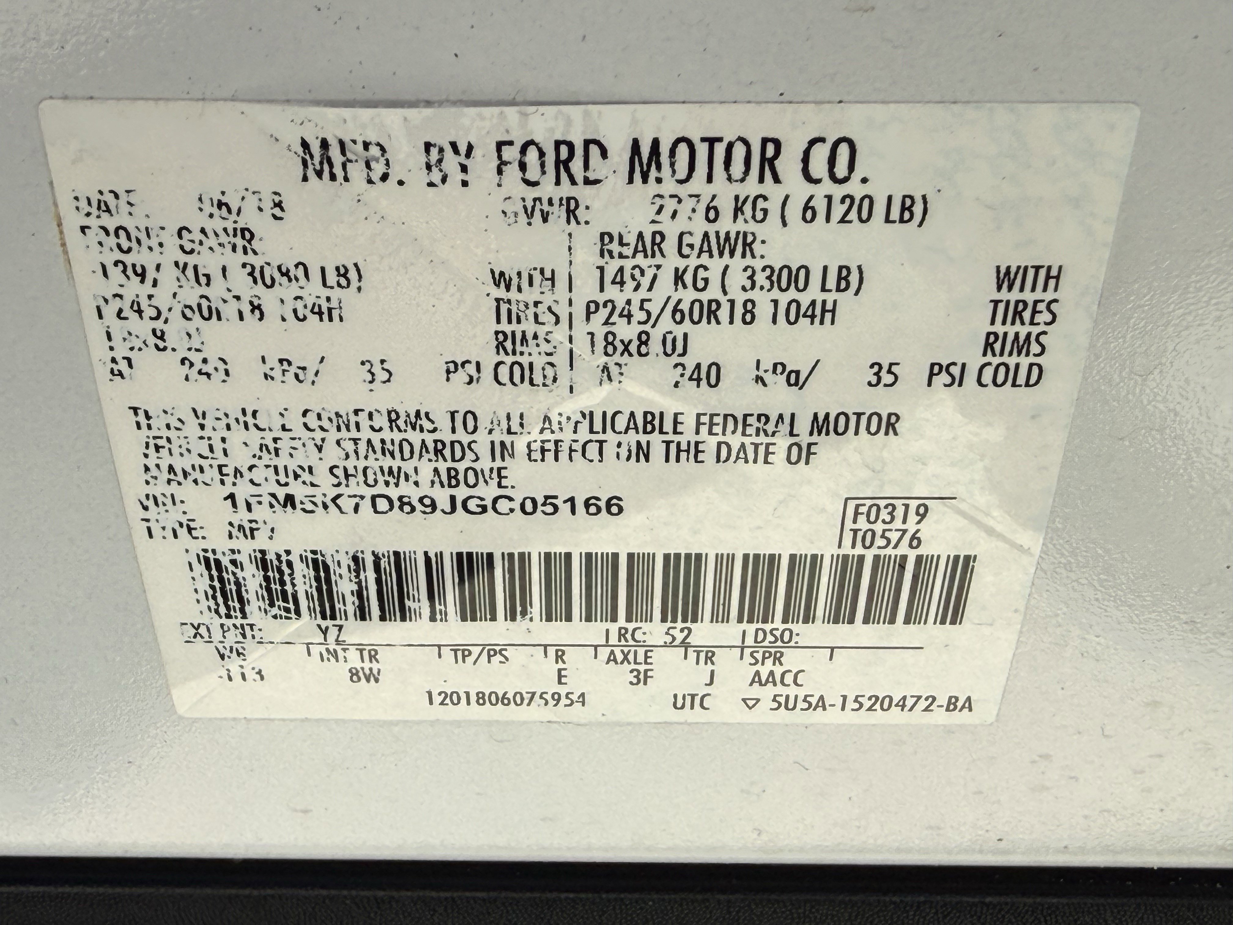 Used 2018 Ford Explorer XLT image 35