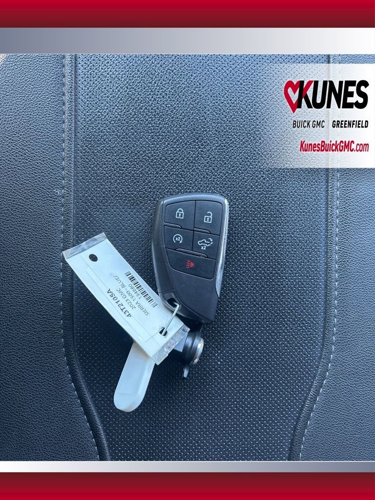 Used 2023 GMC Sierra 1500 SLT w/ SLT Premium Package image 39