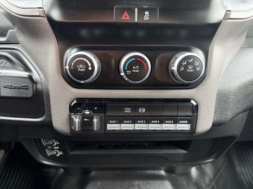 Used 2022 RAM 2500 Tradesman w/ Chrome Appearance Group image 28