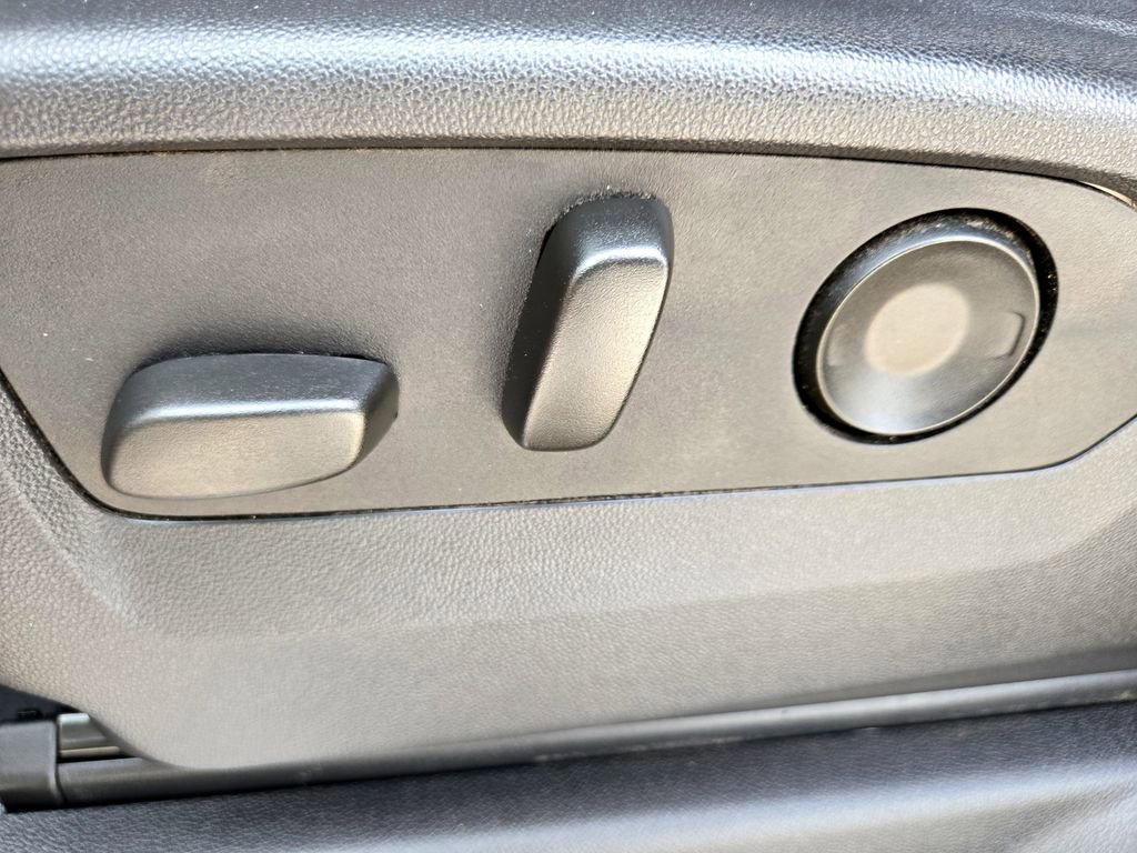 Used 2024 GMC Sierra 1500 Elevation w/ LPO, Elevation Black Package image 26