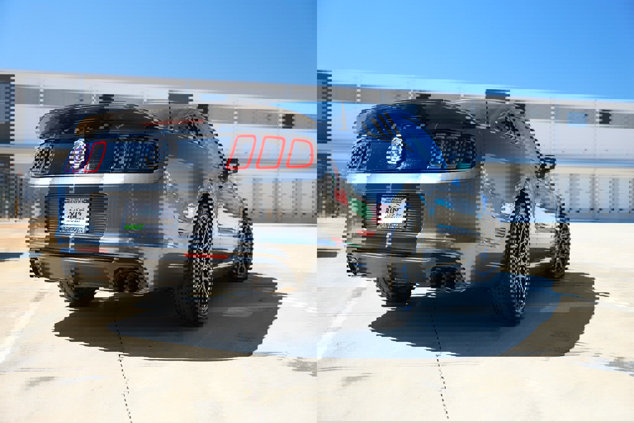 Used 2014 Ford Mustang Shelby GT500 w/ Equipment Group 821A image 37