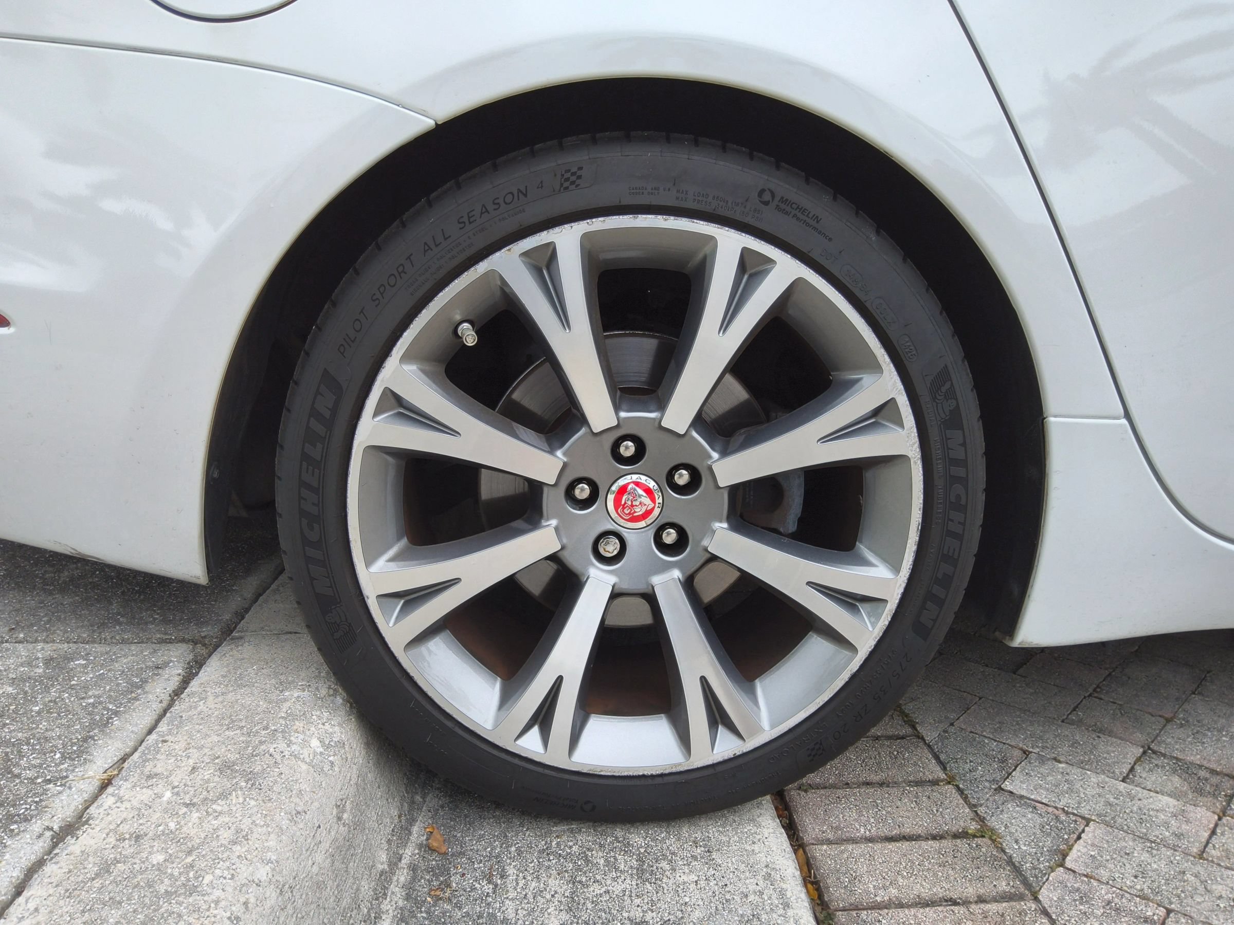 Used 2019 Jaguar XJ L Portfolio RWD image 51