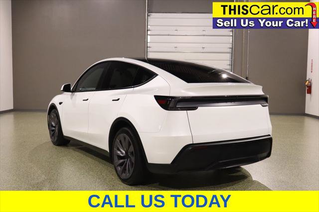 Used 2026 Tesla Model Y 2WD image 5