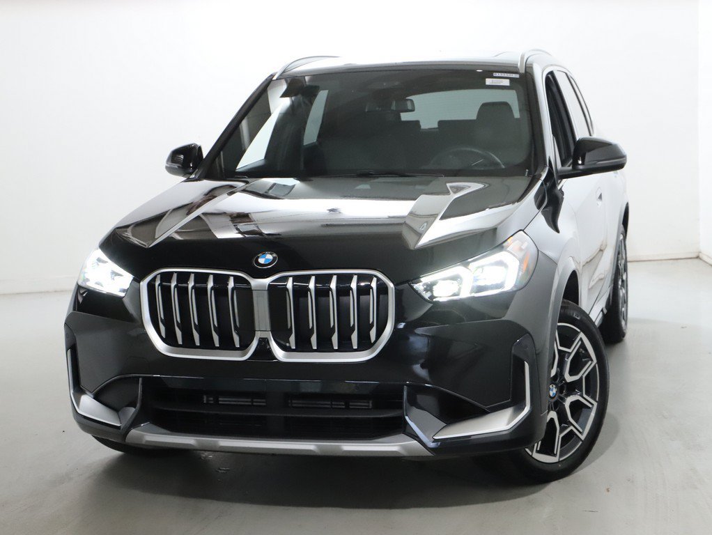 Used 2026 BMW X1 xDrive28i w/ Technology Package AWD/4WD image 3