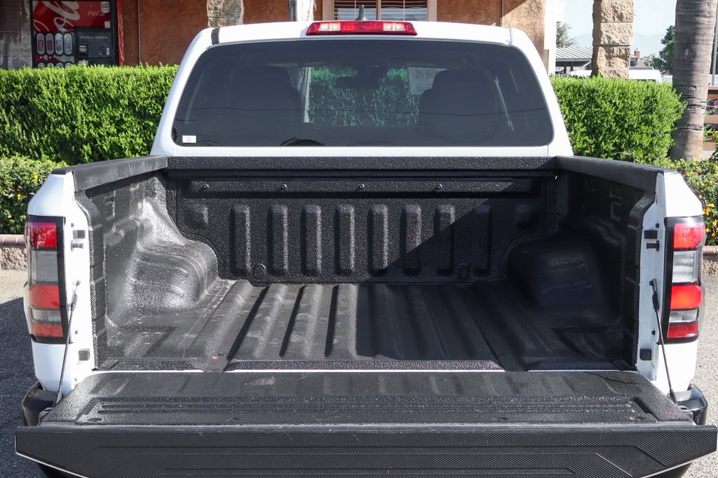 Used 2022 Nissan Frontier S w/ Technology Package RWD image 8